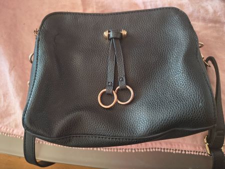 Last chance: Schwarze Handtasche, neuwertig, echt Leder!