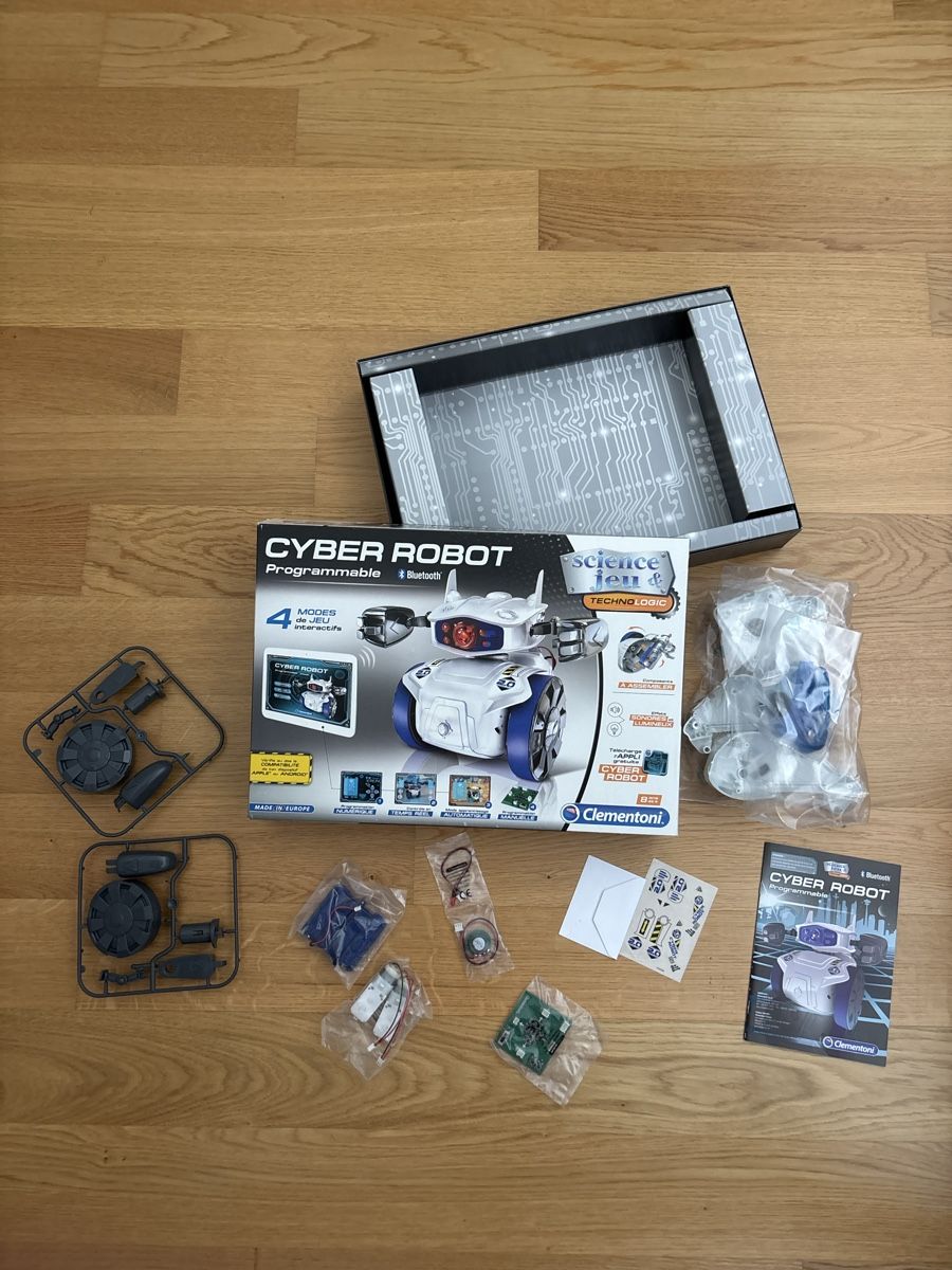 Clementoni Spielzeuge: CYBER ROBOT programmable Science & Jeu – Neu und originalverpackt aus Russin von loa_mfr5 1