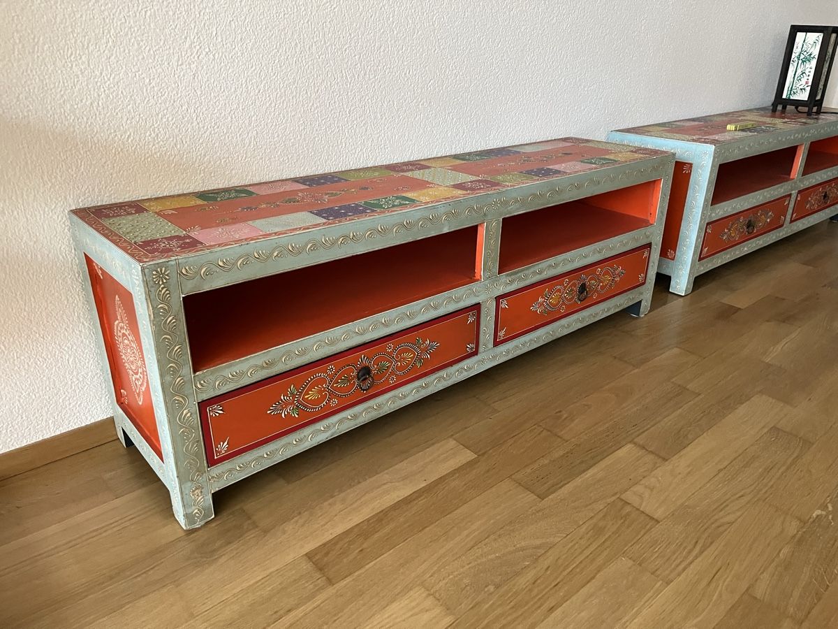 Mobili TV: kleines TV-/Lowboard Mangoholz – Usato da Bremgarten b. Bern venduto da vezia79 1