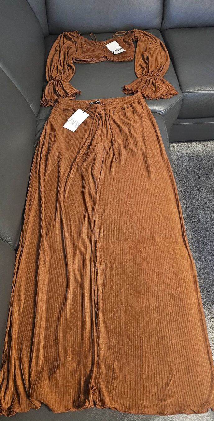 Zara Lots de vêtements: "ZARA" Damen Set Neu mit Etikette – Neuf avec emballage d'origine à Bronschhofen par Xena37