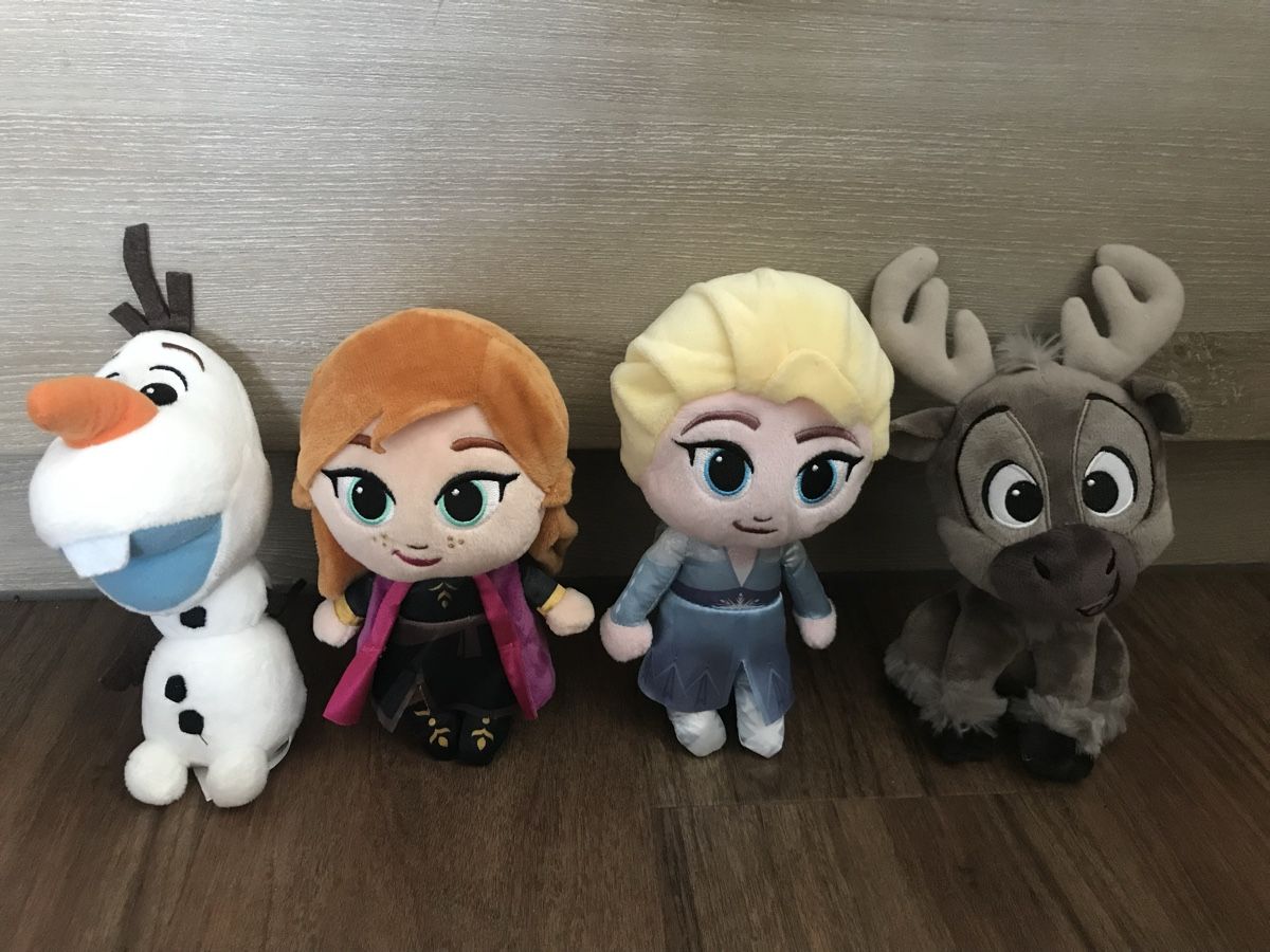 Disney Spielzeuge: FROZEN ORIGINAL PLÜSCHFIGUREN – Gebraucht aus Bern von Tres_Calas43860