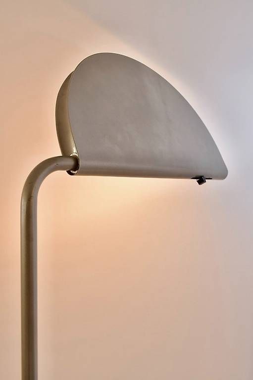 Lampade: Mezzaluna Stehleuchte – Usato da Zürich venduto da IndividumCH 8
