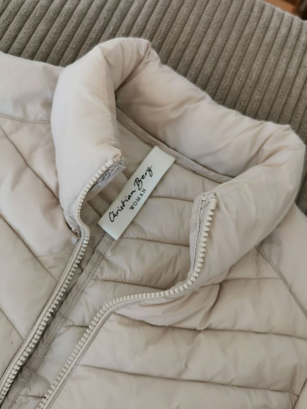 Giacche: Jacke CHRISTIAN BERG gr. 40/beige – Usato da Ebnat-Kappel venduto da ani_fq2z 6