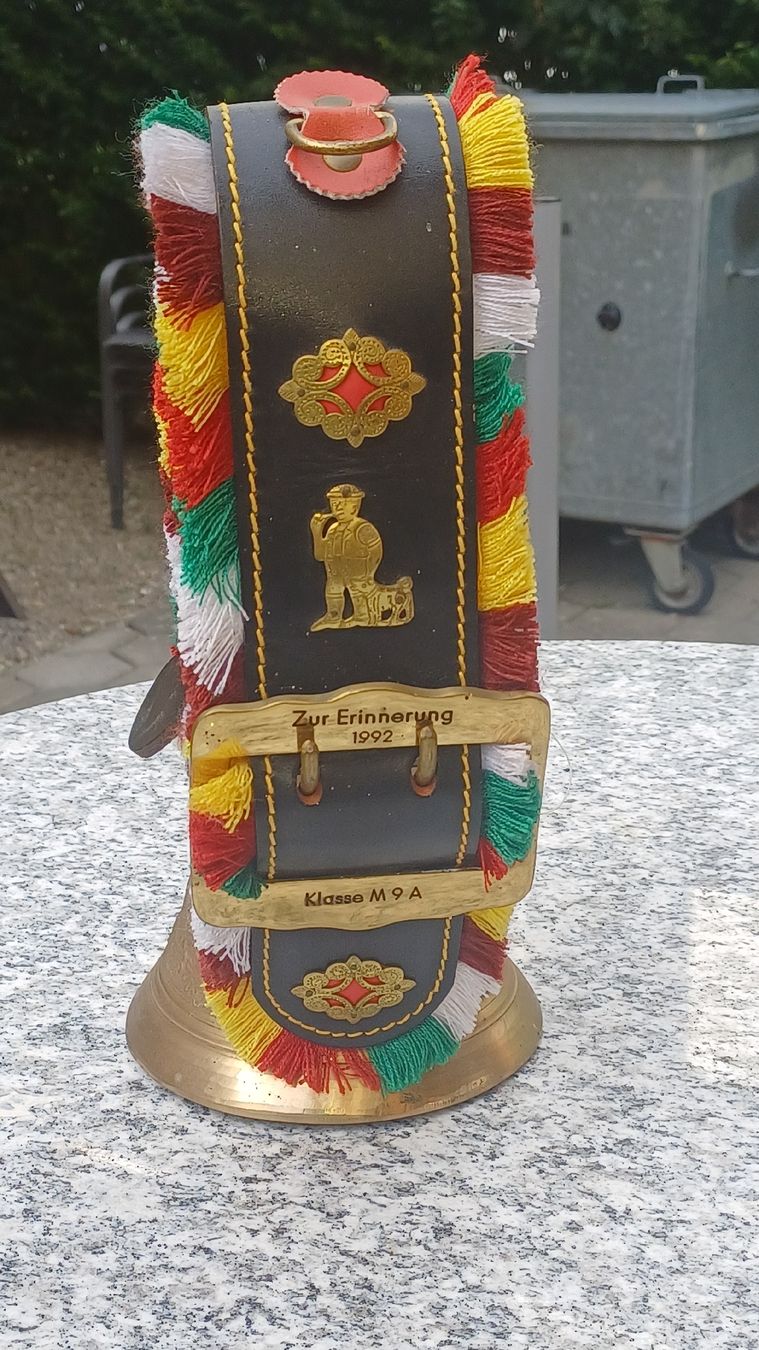 Campanacci mucche: Schöne Glocke gegossen  – Usato da Flawil venduto da Naphtali