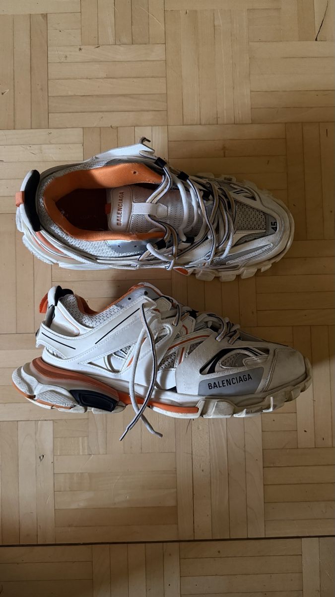 Balenciaga Herrenschuhe: Balenciaga Tracks – Gebraucht aus Volketswil von nie_zcs5