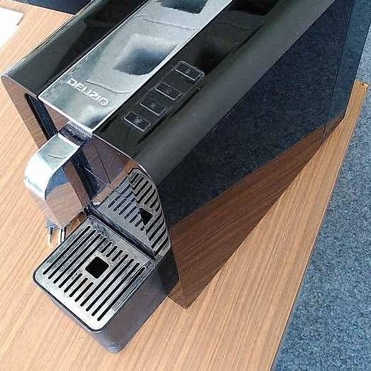 Delizio Macchine per caffè & Macchine per espresso: Delizio machine à café Compact One I – Usato da Renens VD venduto da Verobubo 2