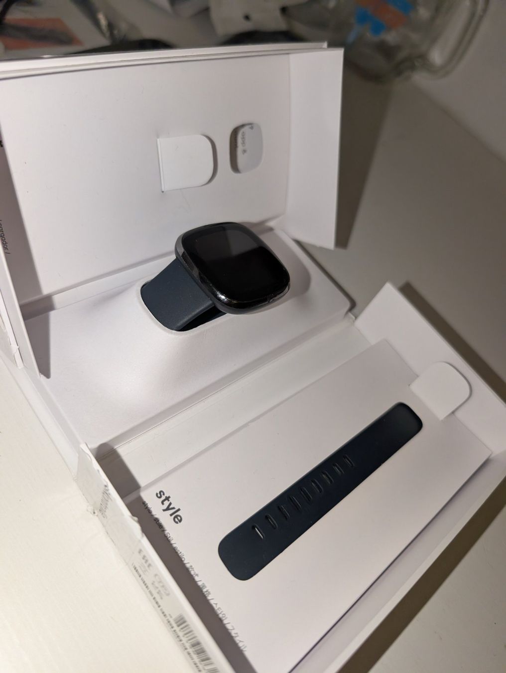 Fitbit Smartwatch: Fitbit Sense, 40.48 mm (gebraucht) – Usato da Langendorf venduto da Fantomx3