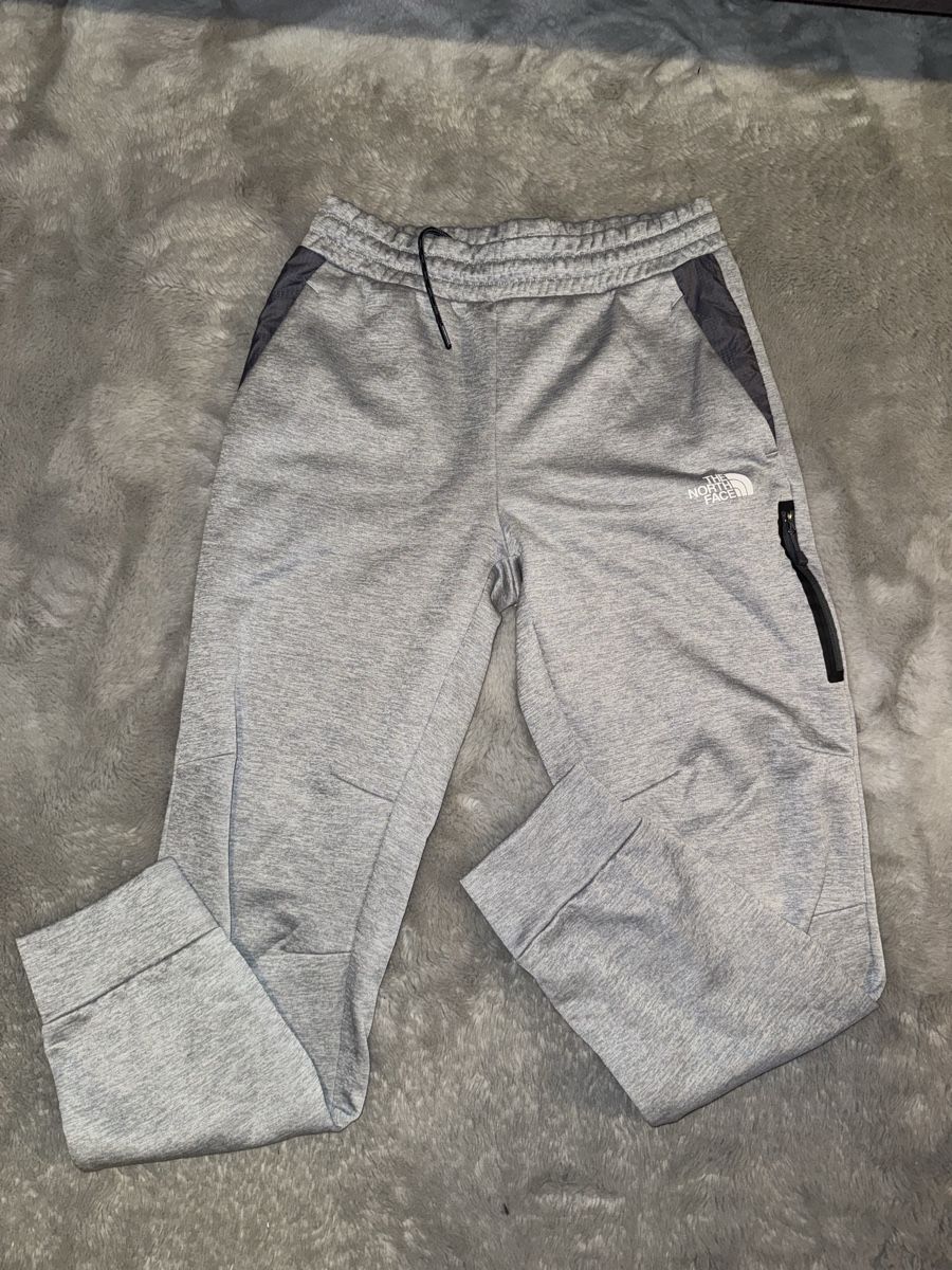 Pantaloni: PANTALON THE NORTH FACE S – Usato da Genève venduto da Noah8972