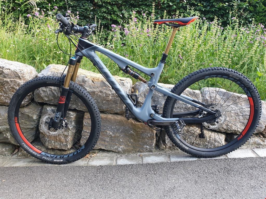 Scott Biciclette: Scott Genius 700 Tuned - XTR - neuwertig – Usato da Stetten SH venduto da Royab 1