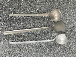 Lot de 3 louches et spatule vintage en aluminium