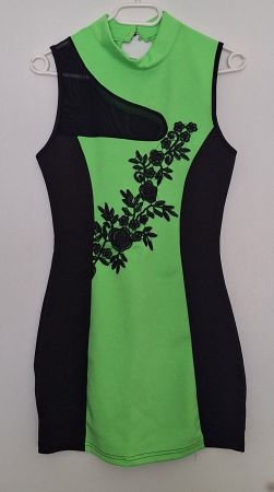 Sommerliches Minikleid, Grün-Schwarz, Grösse S, Top Zustand