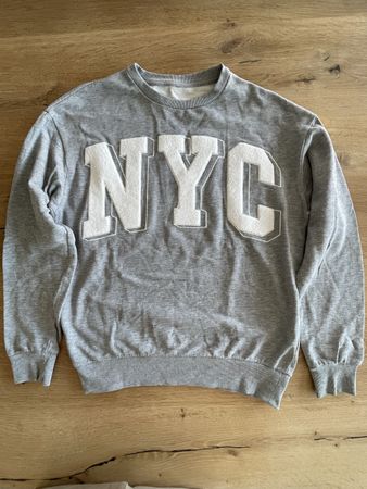 Leichter Pullover, grau NYC Aufdruck neuwertiger Zustand