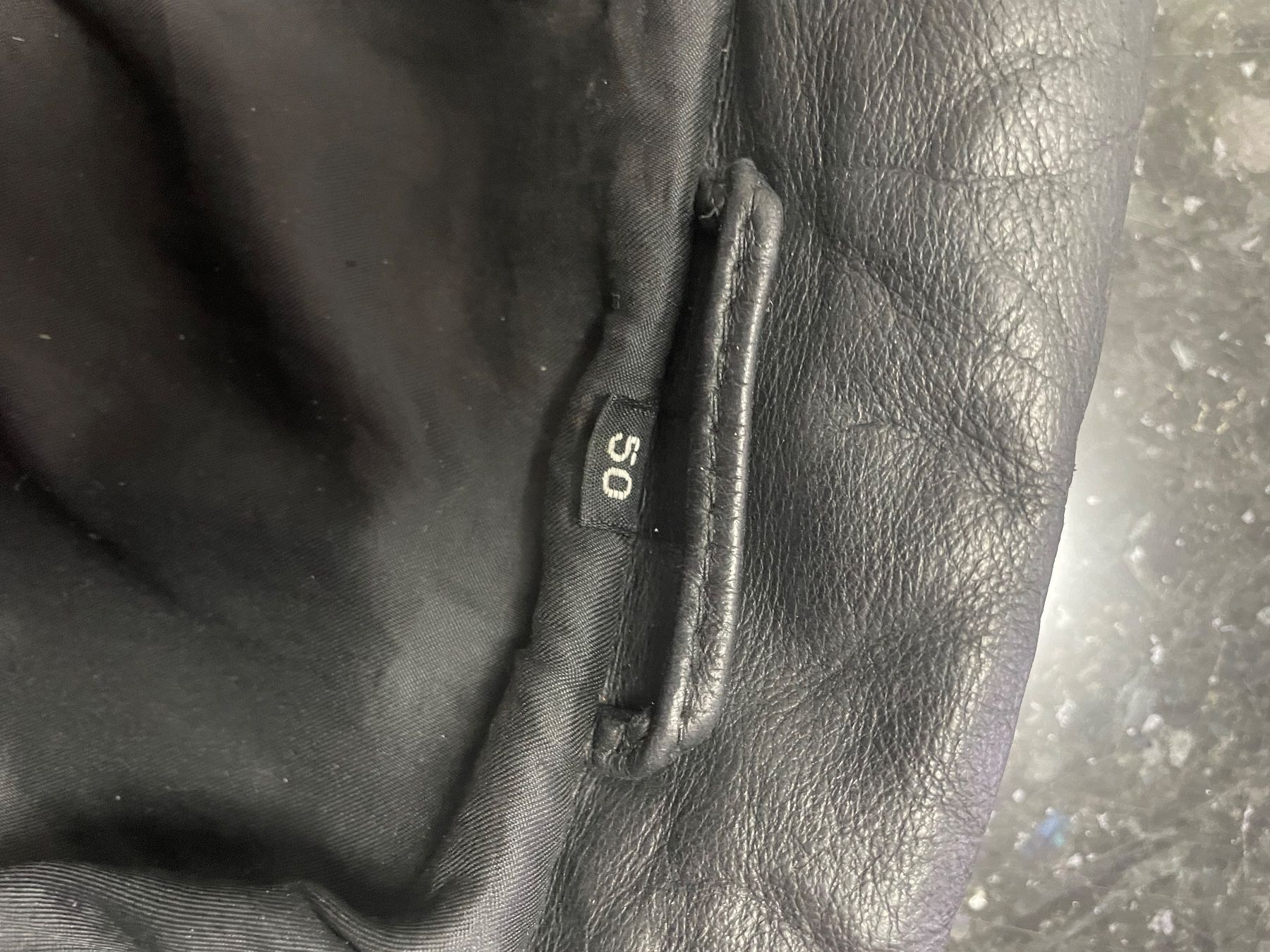 Vestes: Schöne echt Lederjacke – D'occasion à Oetwil am See par 12P11P10P 2