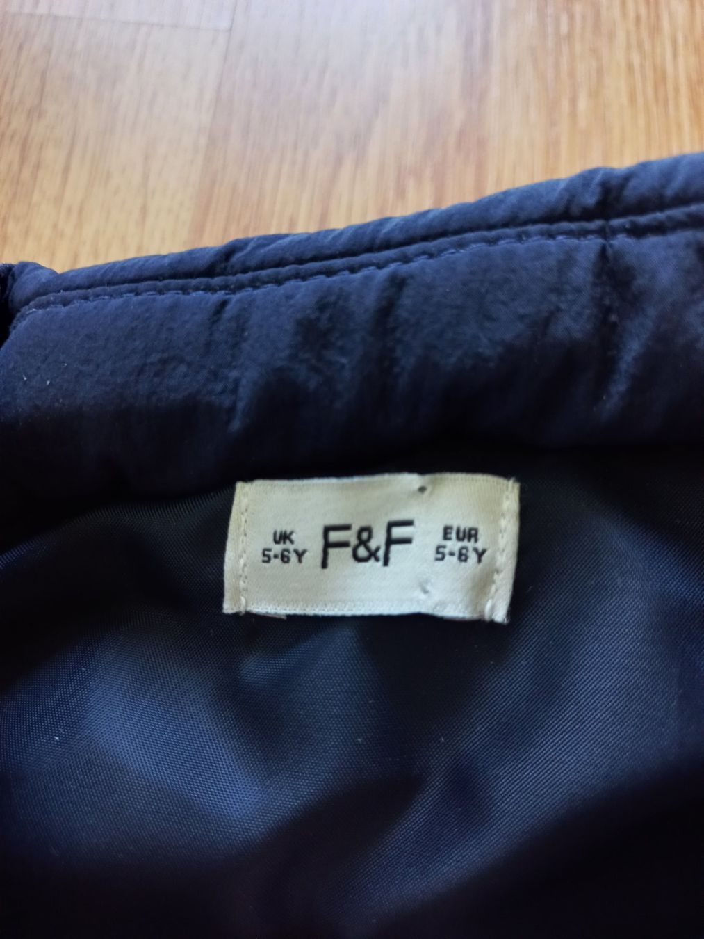 Sonstige Jungenkleidung: Gilet / Weste NEU – Neu (gemäss Beschreibung) aus Langnau am Albis von kit_l9h5 1