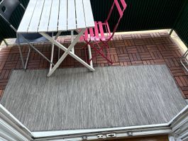 Modern Grey Carpet – Fair Condition