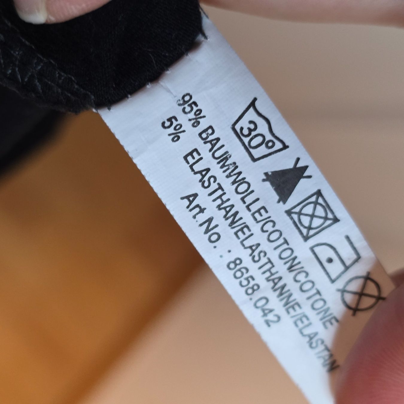 Maglioni & Felpe: Schwarzer Rollkragen Baumwolle M – Usato da Wald ZH venduto da CapLux 3