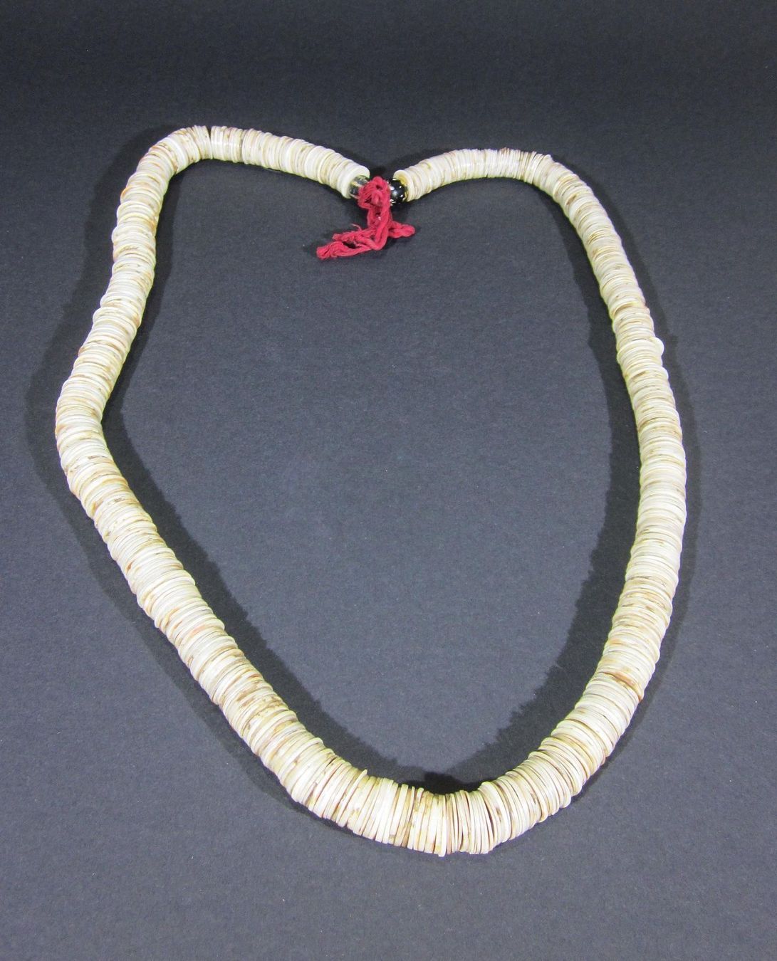 Catenine: Muschel-Scheiben Kette – Usato da Bäretswil venduto da robsonantik