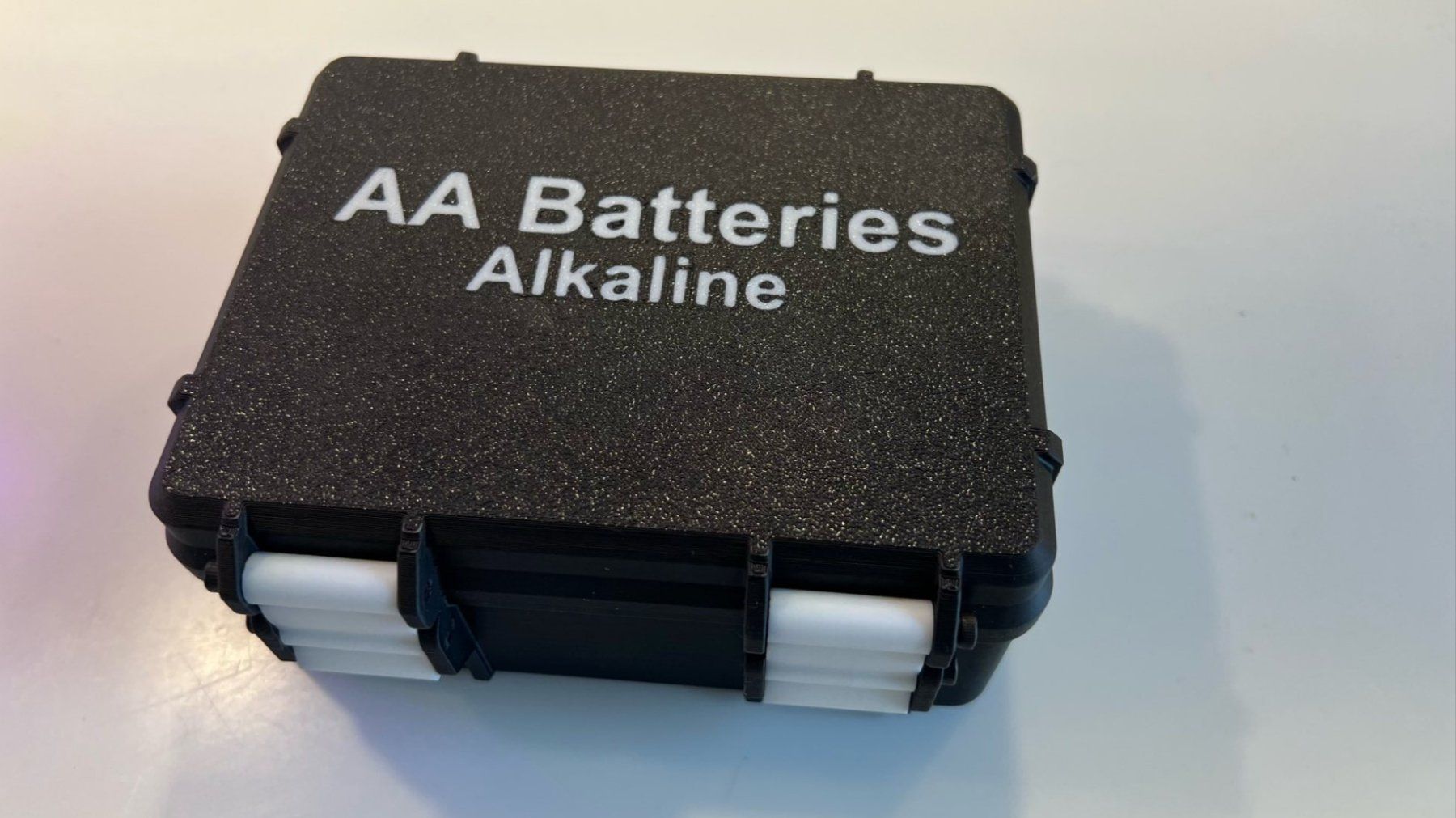 Altro per la casa: AA Batteriebox / Organizer sicherer Verschluss – Nuovo (secondo la descrizione) da Felben-wellhausen venduto da vik_t8bz