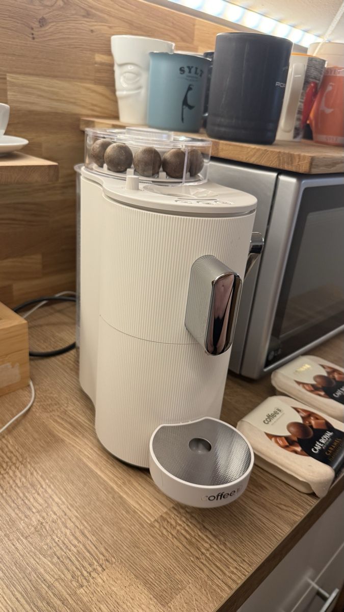 Coffee B Macchine per caffè & Macchine per espresso: Coffeeb Kaffeemaschine Neuwertig – Usato da Steg im Tösstal venduto da Beckerbande 2