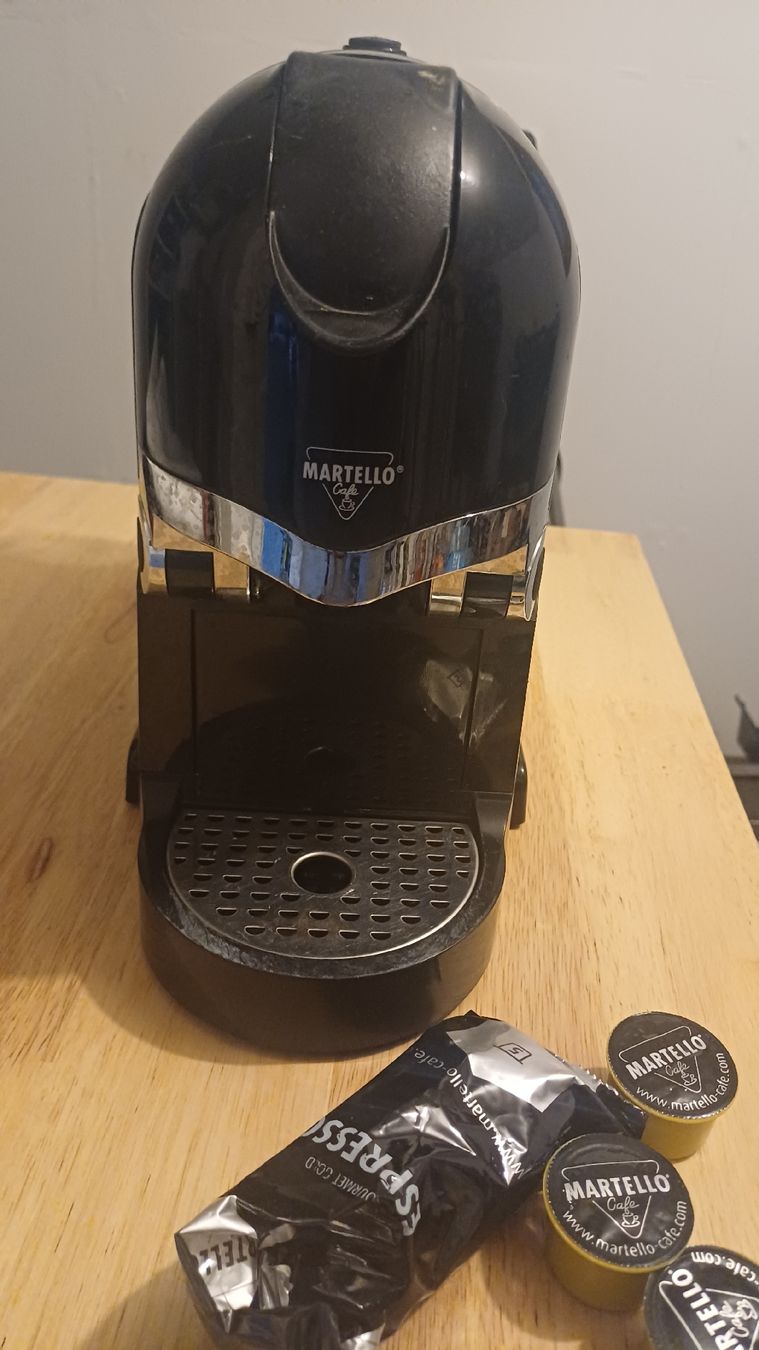 Macchine per caffè & Macchine per espresso: Kaffeemaschine Martello Kapsel Kaffe – Usato da Degersheim venduto da Alphi 2