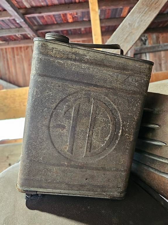 Sonstige antike Technik & Geräte: Öldose TD, bidon huile TD ancienne – Gebraucht aus Rottenschwil von epaveart