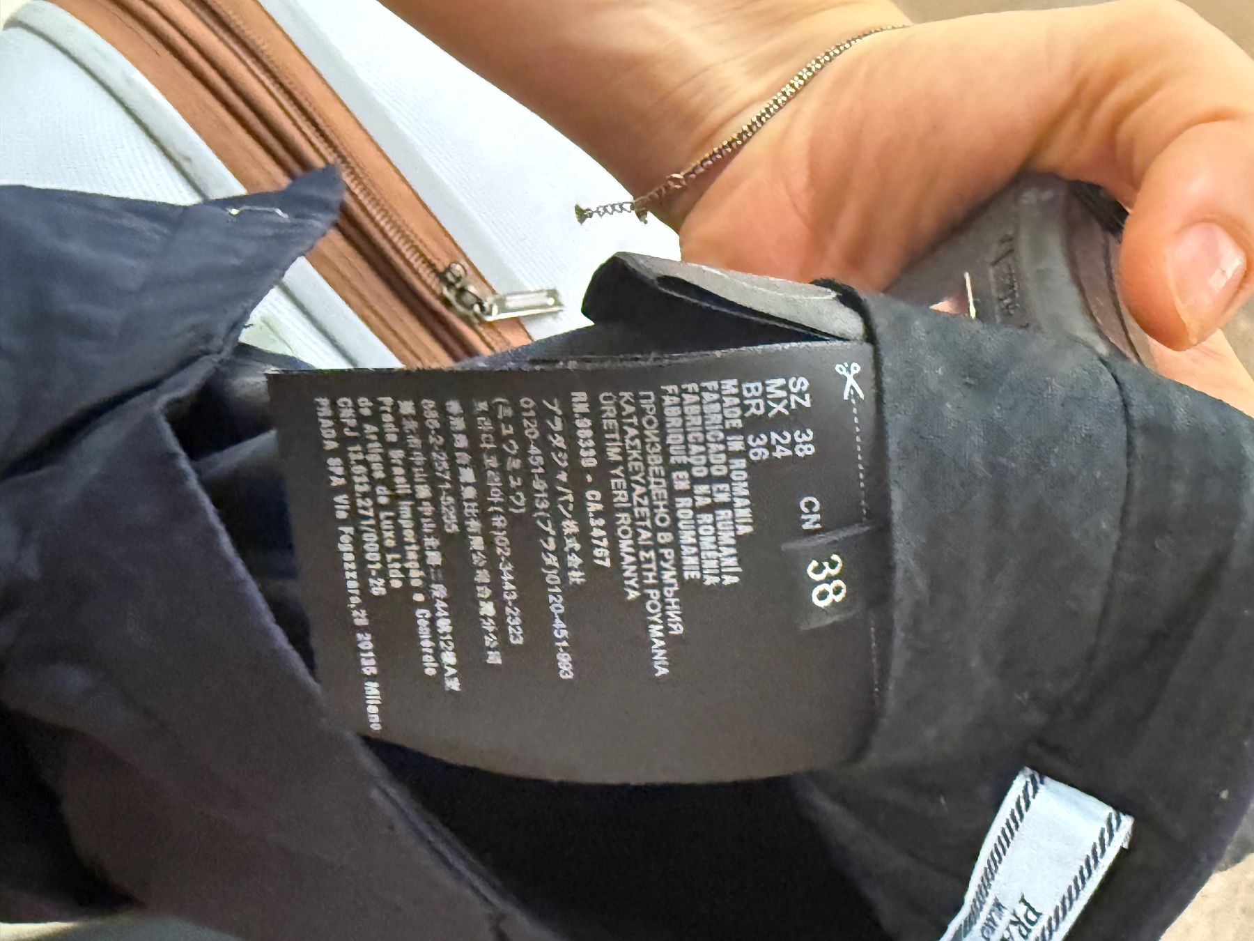 Prada Pantalons: Prada work pants – D'occasion à Zürich par AlineCr 7