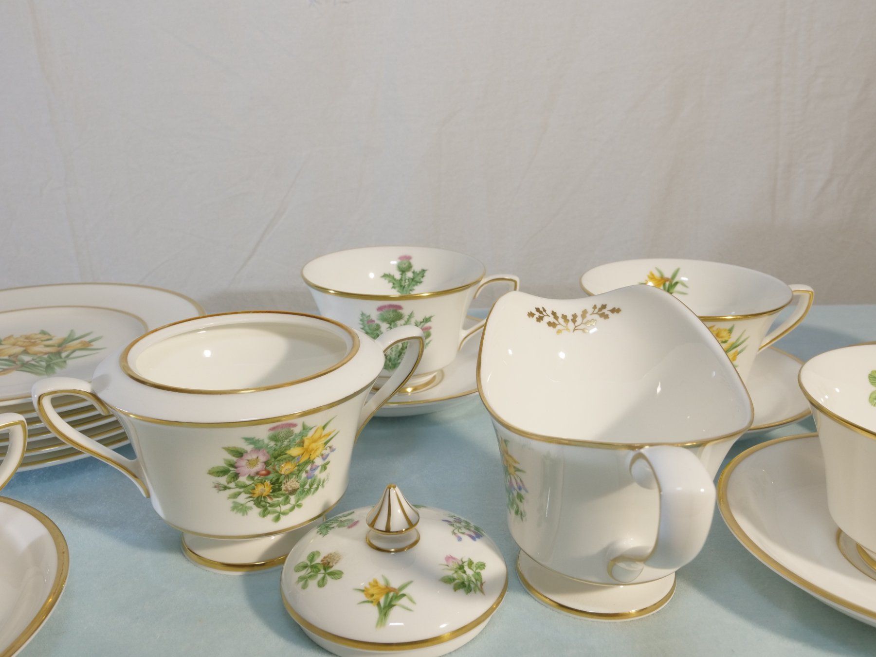 Royal Worcester Set di piatti: Geschirr-Set Kaffee- oder Tee von Royal Worcsester – Usato da Lustmühle venduto da Glatisant 7