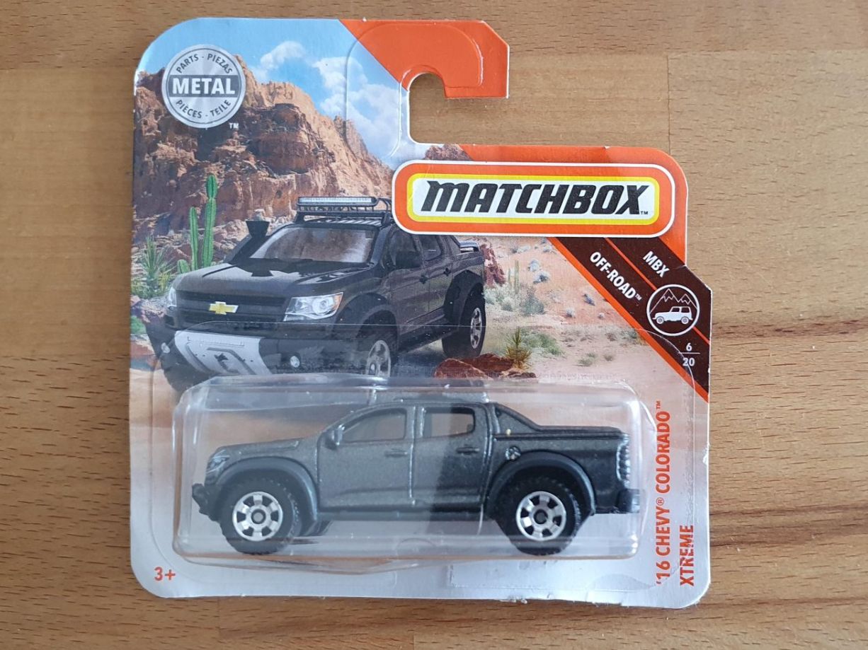 Matchbox Modellini d'auto: 4 véhicules miniature Matchbox Range Rover – Usato da Romainmôtier venduto da Oaxaca9 4