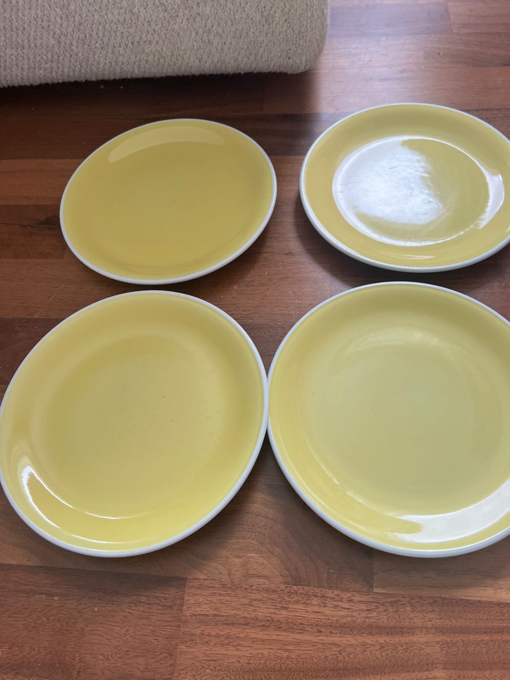 Rössler Piatti: Rössler 4er Set gelbe Dessertteller – Usato da Jona venduto da Sariksa 1