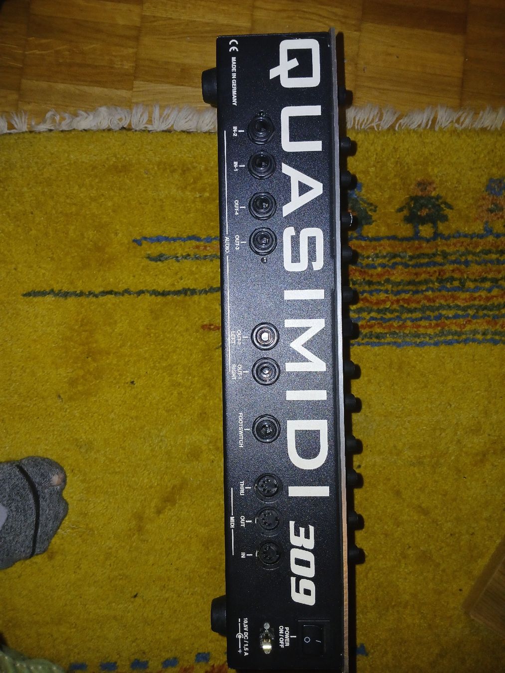 Strumenti musicali: Quasimidi raveolution rave-o-lution 309 groovebox/synth – Usato da Camorino venduto da RossFix 1