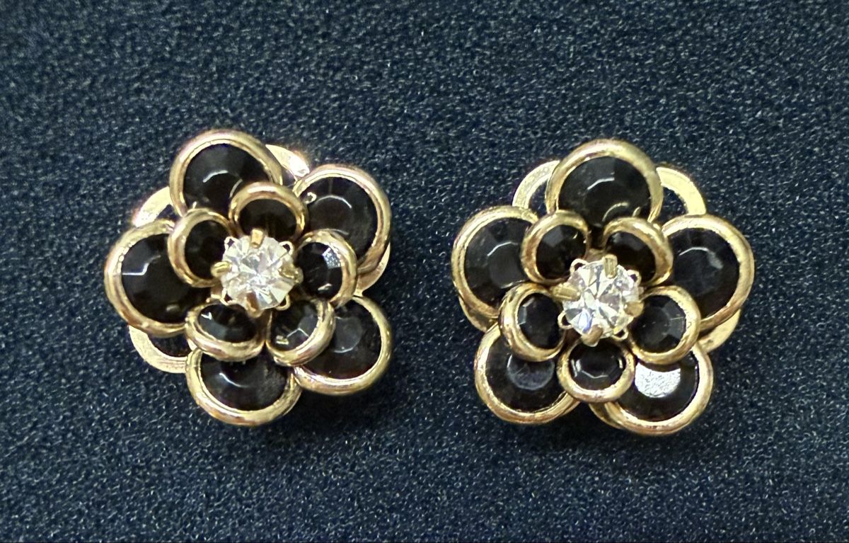 Orecchini pendenti & Orecchini a lobo: Ohrstecker Blumen Design Schwarz/Gold Herbst – Nuovo (secondo la descrizione) da Lyss venduto da Sibella56