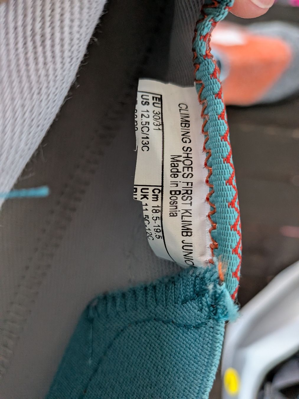 Decathlon Schuhe für Jungen: Chaussons escalade enfant Simond 30/31 – Gebraucht aus Morges von pve_698v 1
