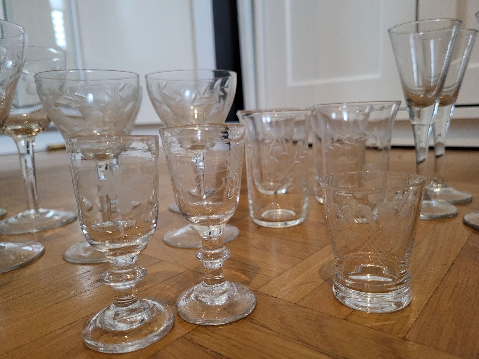 Bicchieri: Gläser, Sekt-Wein-Schnapps-Wasser-Tee – Usato da Liestal venduto da Shelby787 2