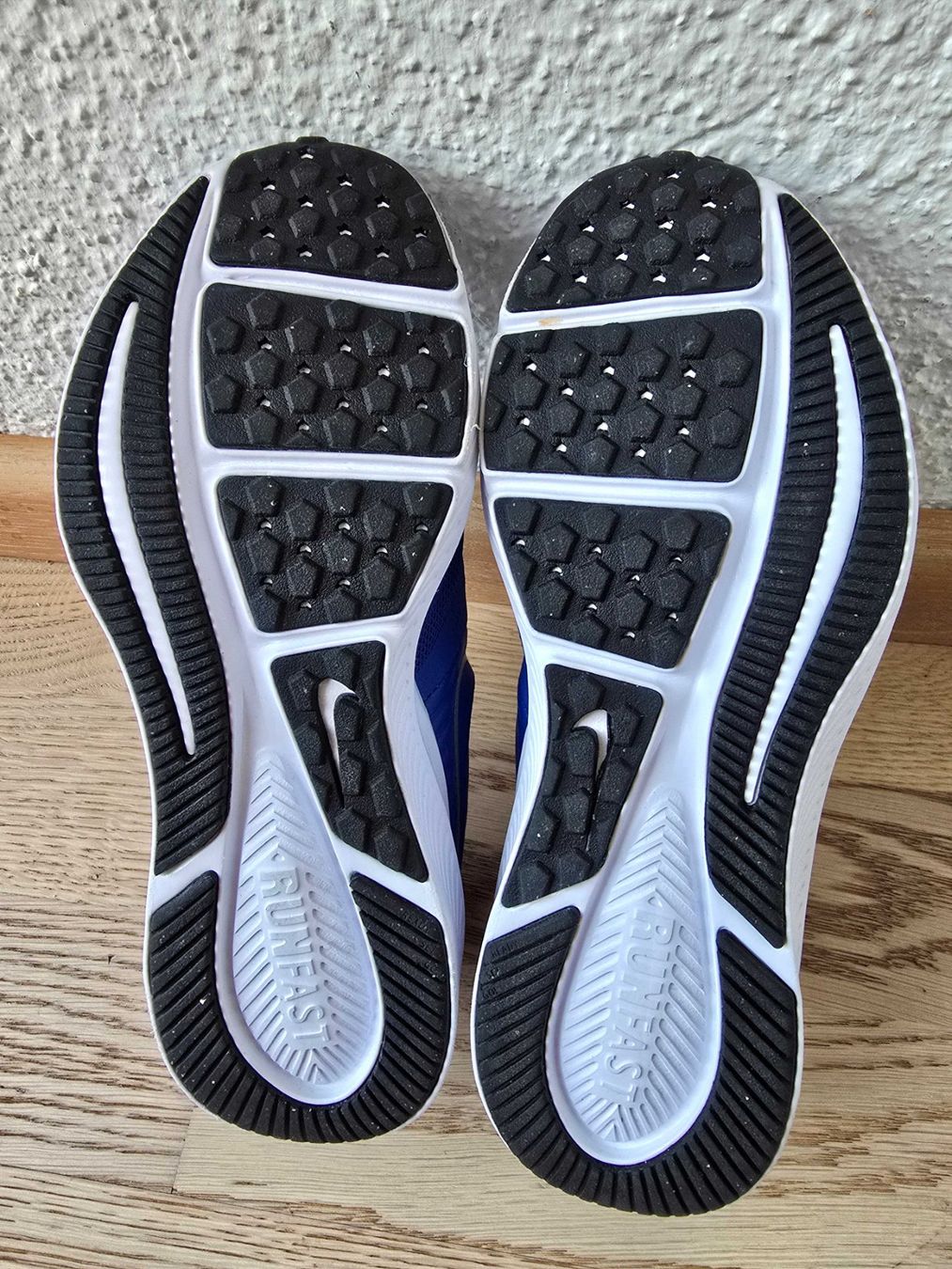 Nike Scarpe da uomo: Nike Kinderturnschuh neu – Nuovo (secondo la descrizione) da Jona venduto da Cinnestig 1