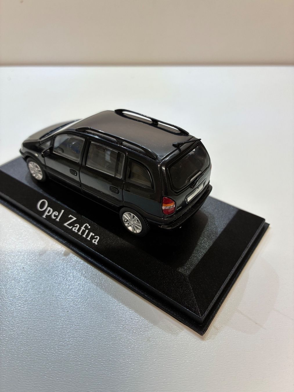 Minichamps Modellautos: Modellauto Opel Zafira A – Neu und originalverpackt aus Kräiligen von hkk 2