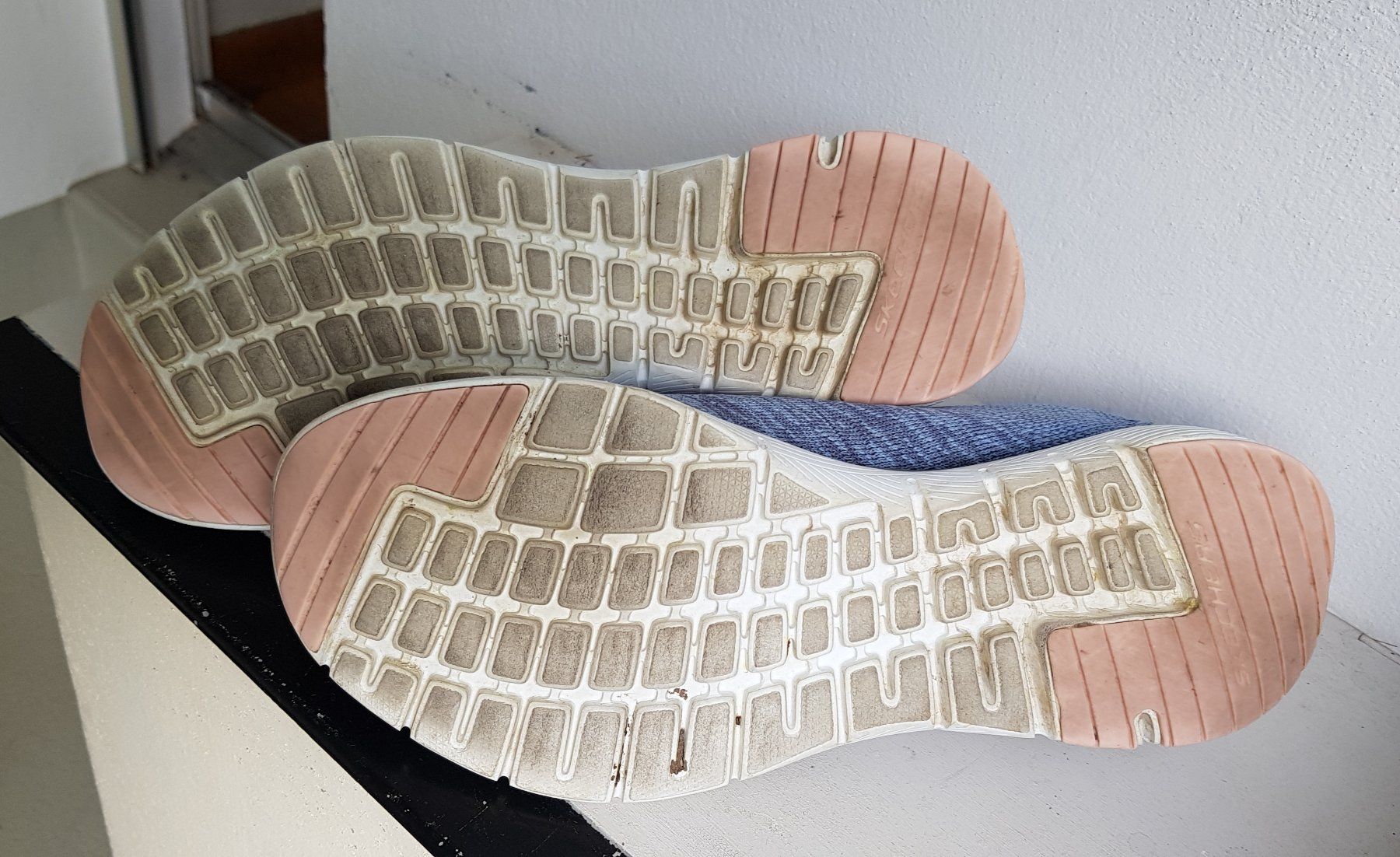 Skechers Damenschuhe: Skechers Damen-Sneakers, Grösse 40 – Gebraucht aus Bern von Lepidoptera11 7