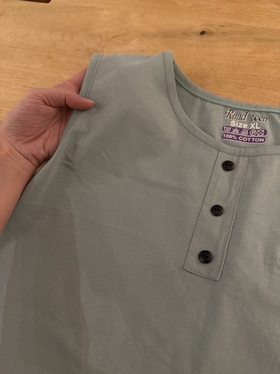 Top: Light green top – Nuovo (secondo la descrizione) da Adliswil venduto da avatar83 1