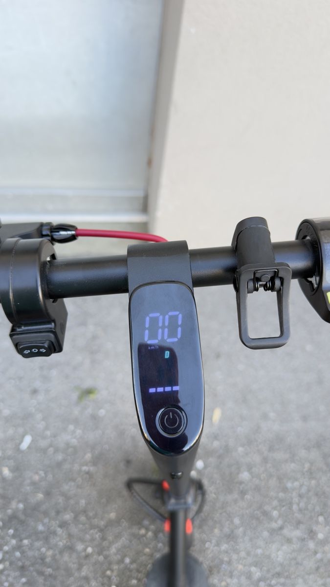 Scooters: Elektro Scooter  – D'occasion à Burg AG par Rl-2390 2