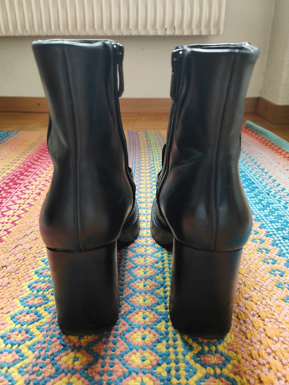 Tamaris Scarpe da donna: Black Tamaris leather ankle boots – Usato da Lausanne venduto da 5bi_dzp7 2