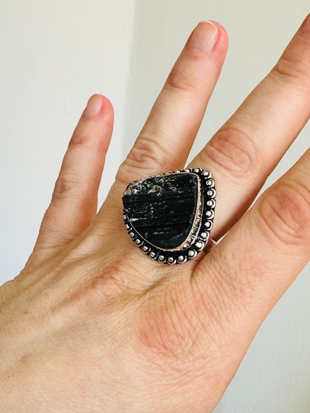 Anelli: Black Tourmaline ring size 58 (18) – Nuovo e nell'imballaggio originale da Genève venduto da AWWA 6