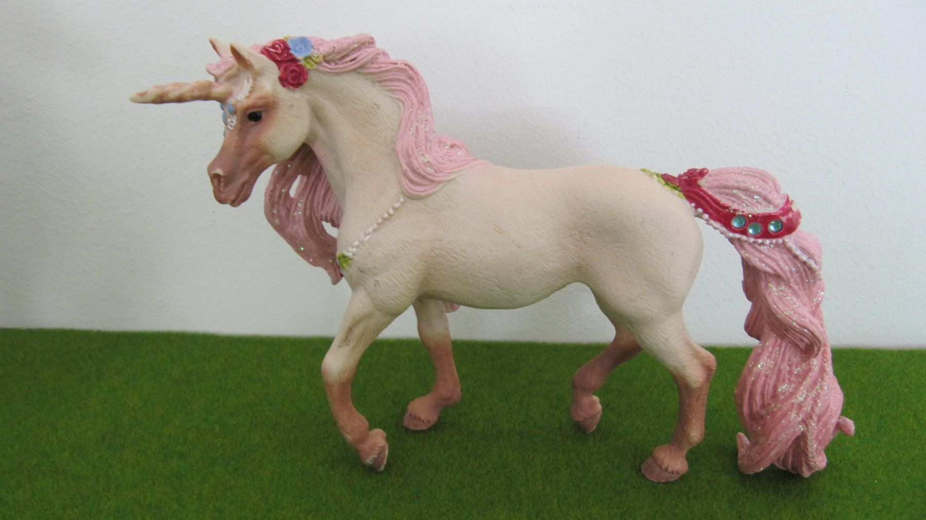 Schleich Jouets: Schleich Bayala Elfen Einhörner mit Gebrauchsspuren – D'occasion à Brunnen par Kiwiland1 1