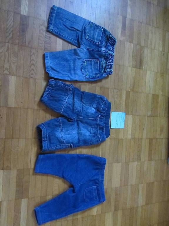 Pantaloni: Lot de 3 pentalons bleus taille 62 – Usato da Gland venduto da bug_s7rw 1
