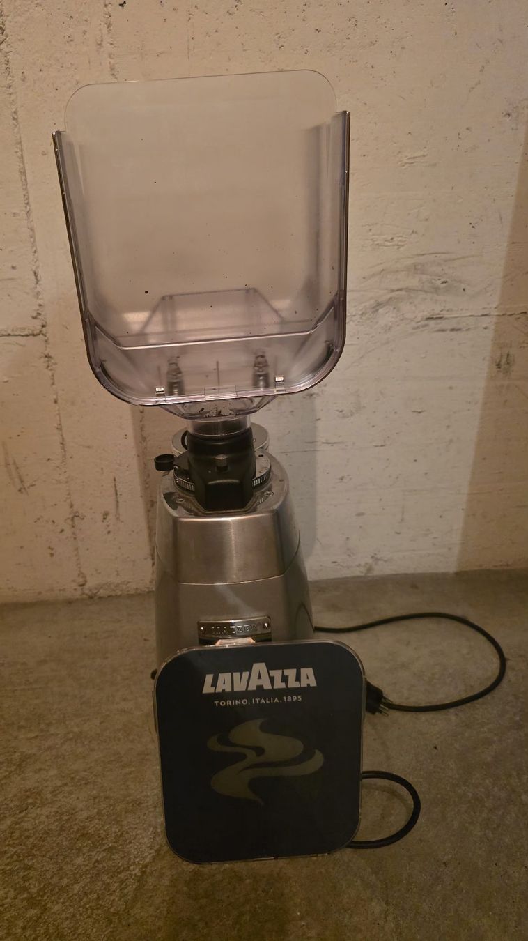 Lavazza Macchine per caffè & Macchine per espresso: Lavazza professional coffee grinder - excellent condition! – Usato da Birmensdorf ZH venduto da rob_mjl8 5
