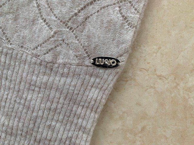 Liu Jo Maglioni & Felpe: Lässiger asymetrischer Liu Jo Pullover Gr. 38 – Usato da Dottikon venduto da Cgreg 3