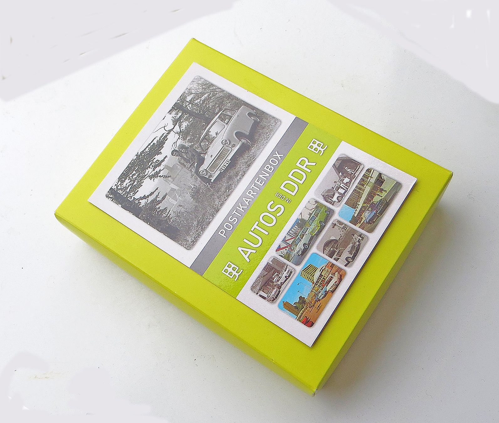 Ansichtskarten: DDR-Autos -- Postkartenbox mit 20 Original - DDR Karten – Neu und originalverpackt aus Bern von Ultimaa