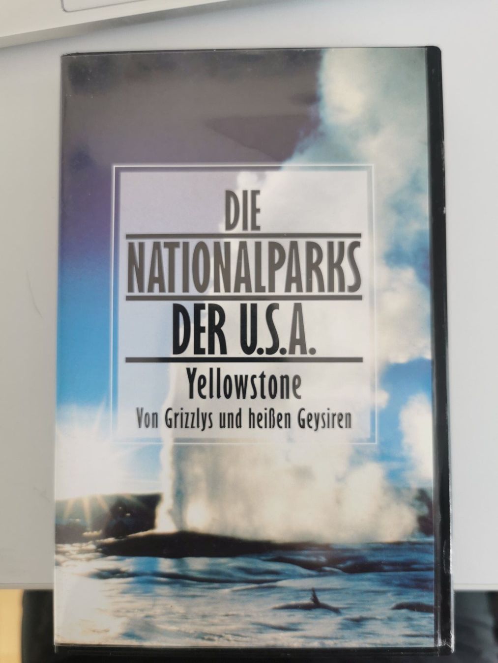 Tutti i VHS: Die Nationalparks der U.S.A. Yellowstone – Usato da Gockhausen venduto da Porcini56