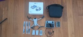 DJI Mini 3 DJI RC mit 3 Akkus und FB Display und Ersatteile