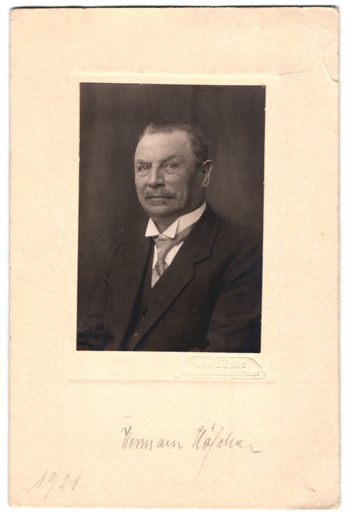 Fotografie & Manifesti: Fotografie Joh.Lüpke, Berlin, Portrait  – Usato da Berlin venduto da bartko-reher