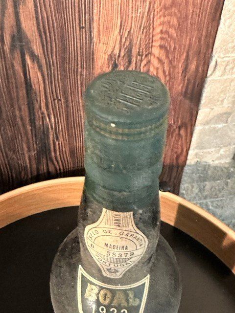 Vino: +  RaRiTäT  + – Usato da Winkel venduto da zeho 7