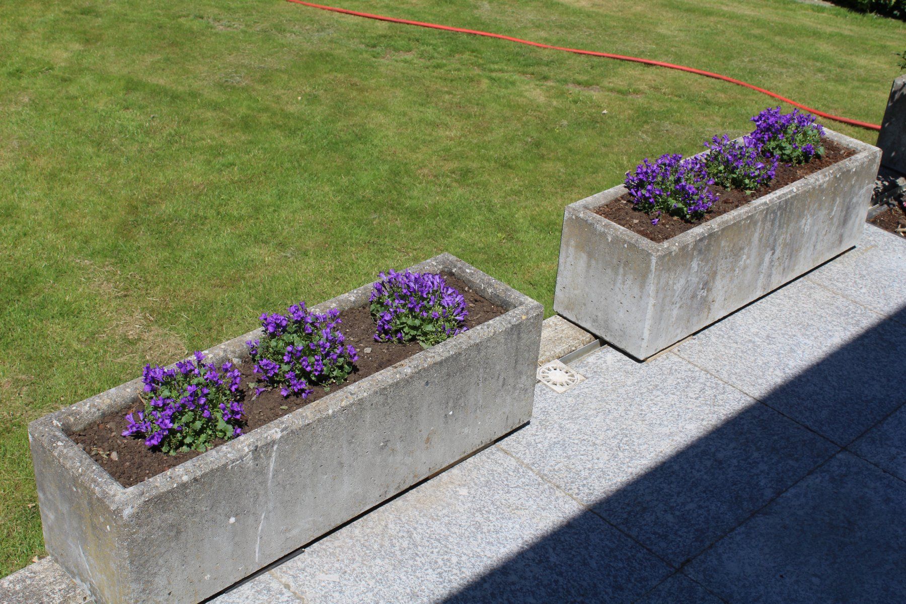Vasi per fiori: PFLANZTROG aus Beton – Usato da Grosshöchstetten venduto da Caprise 1